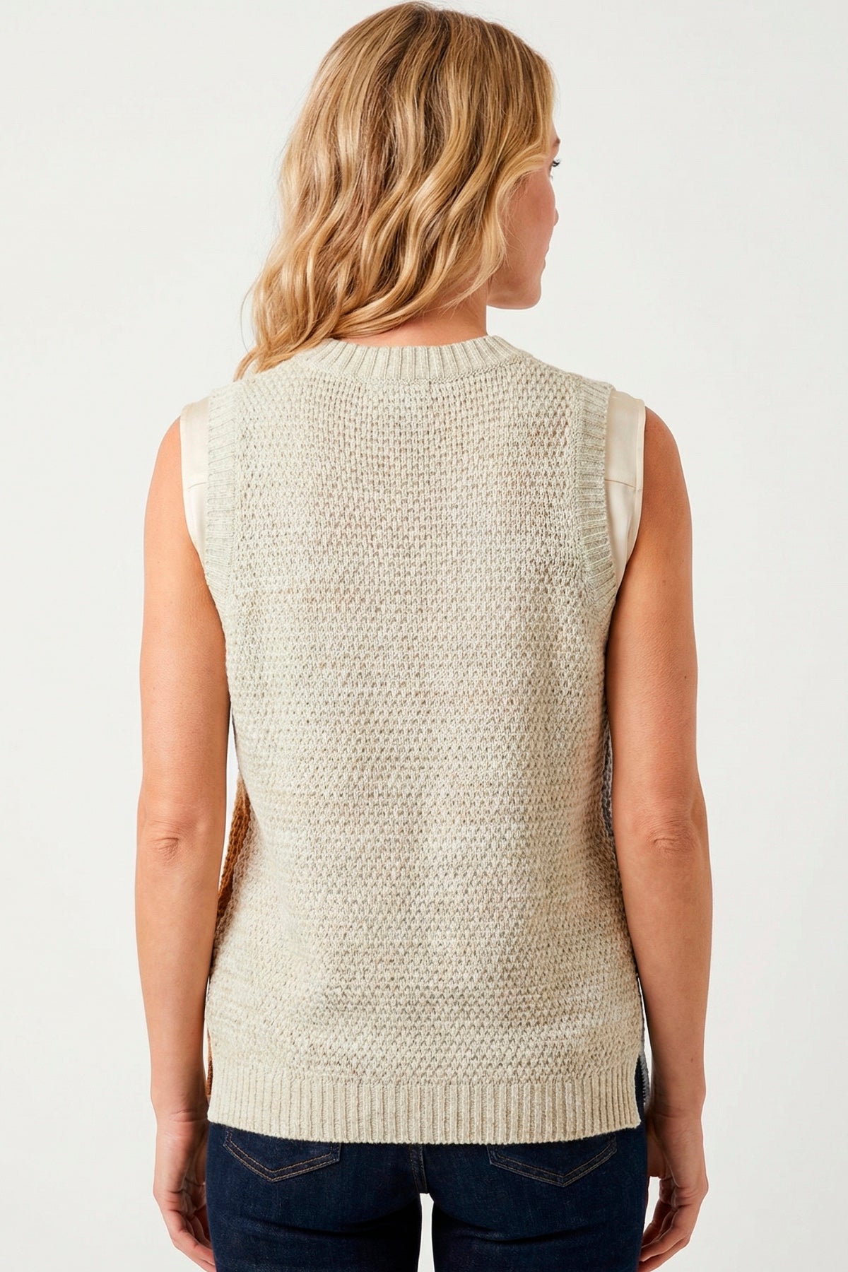 Chaleco artesanal tejido para mujer beige