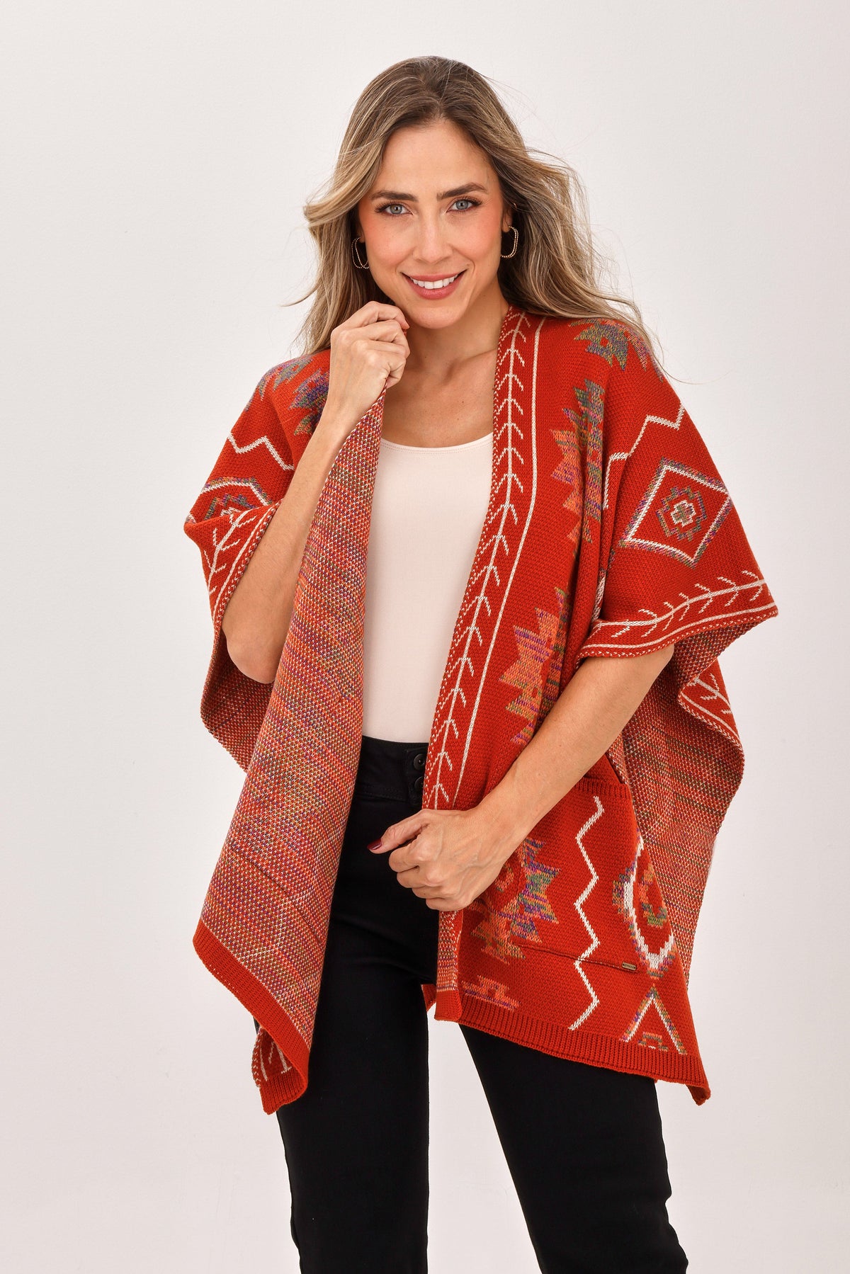 Ruana Figuras Bolsillos Terracota