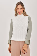 Chaleco Cuello Alto Trenza Crudo