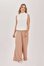 Chaleco Cuello Alto Trenza Crudo