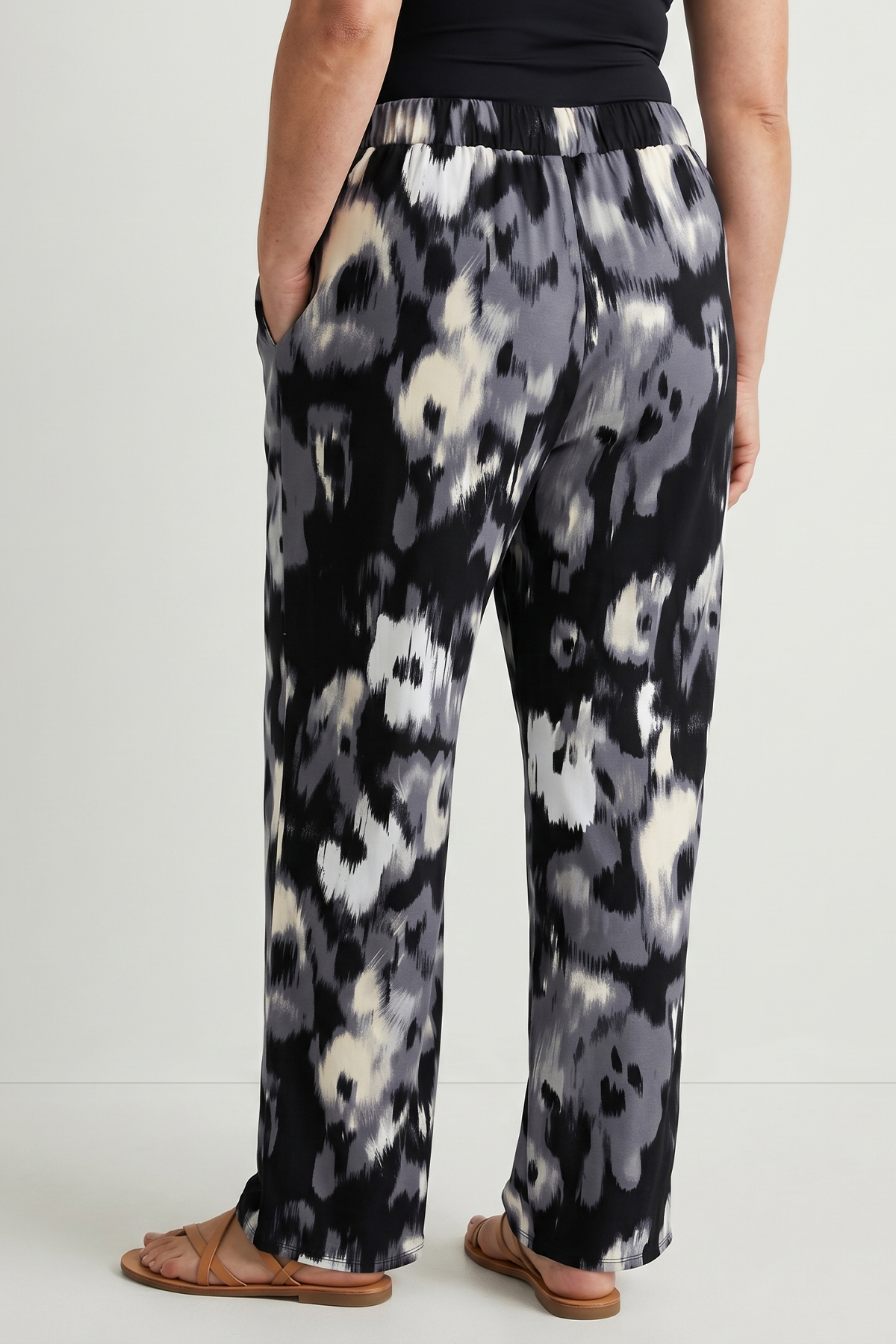 Pantalón Resortado en Rayón Gris Oscuro para Mujer