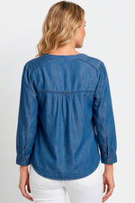 Blusa manga 3/4 con randa en chambray para mujer azul