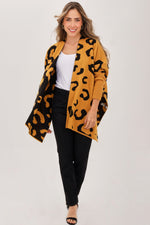 Ruana Animal Print Mangas Mostaza