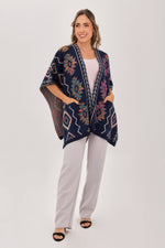 Ruana Figuras Bolsillos Azul Oscuro