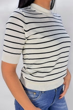 Camiseta Manga Corta Cuello Redondo Rayas Crudo