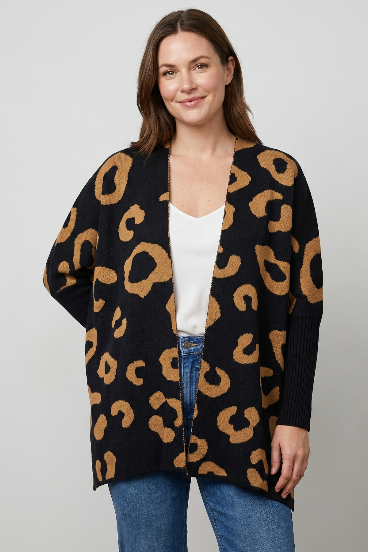 Ruana Animal Print Mangas Mostaza