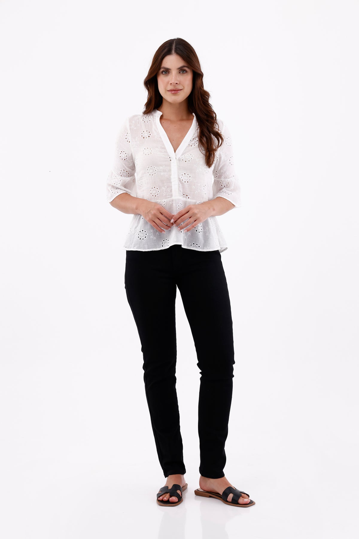 Blusa Manga 3/4 Bolero Ojalillo Blanco