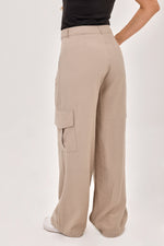 Pantalón Cargo Taupe Claro