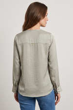 Blusa en Polyester Twill Taupe Claro para Mujer