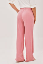 Pantalón Resortado Bolsillo Palo De Rosa